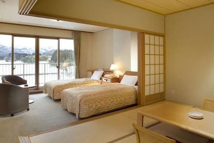 Room 11 of 53