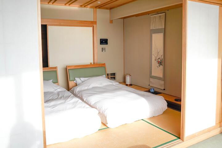 Room 9 of 88