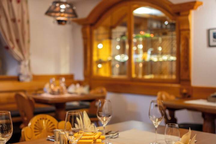 Dining 93 of 125