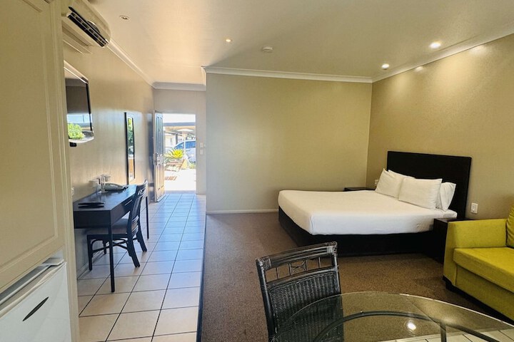 Room 21 of 46