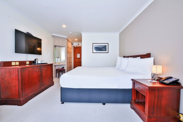 Room 51 of 110