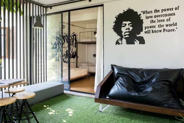 Room 49 of 100