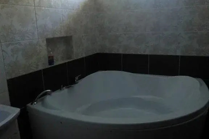 Room 12 of 12