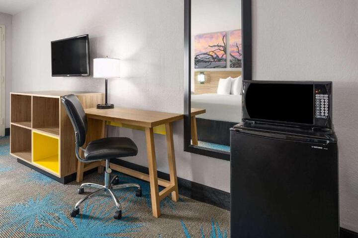 1 King Bed Mobility Accessible (3 of 14)