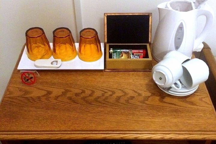 Breakfast/Coffee Service 17 of 34