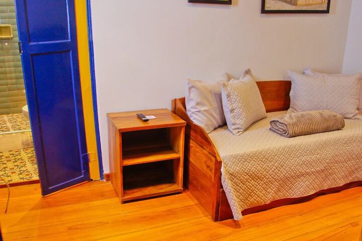 Room 16 of 31