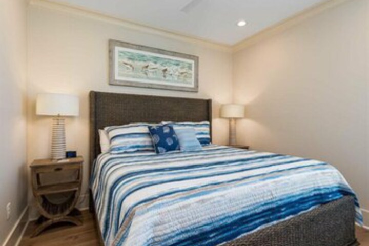 Room 42 of 51