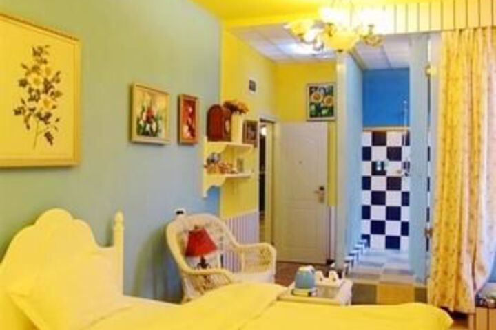 Room 13 of 29