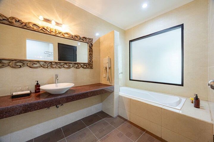 Room 41 of 53