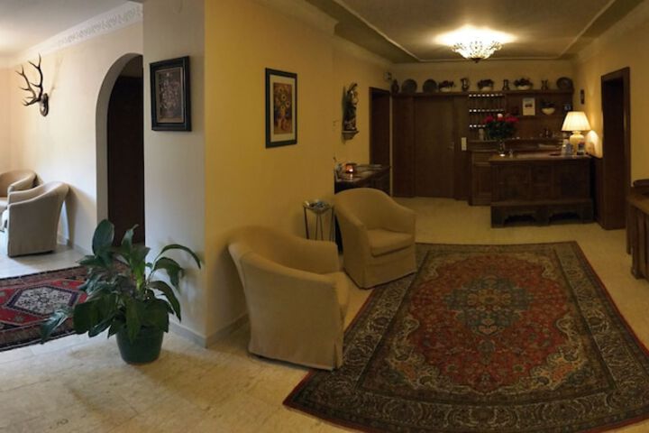 Concierge desk
