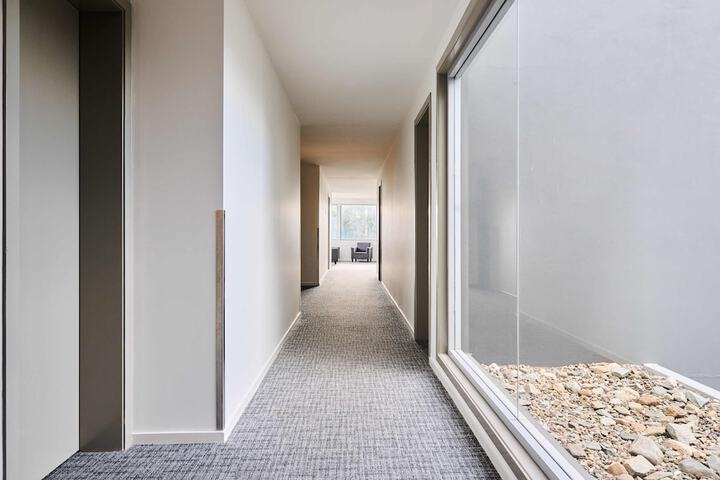 Ballroom/Hall 20 of 25