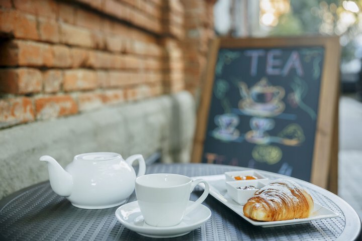 Breakfast/Coffee Service 18 of 28