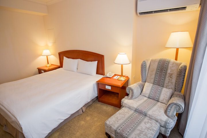 Room 57 of 203