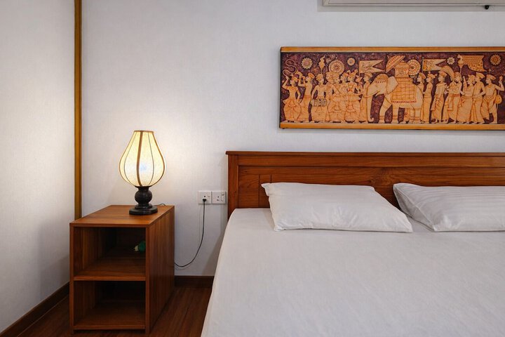 Room 16 of 60