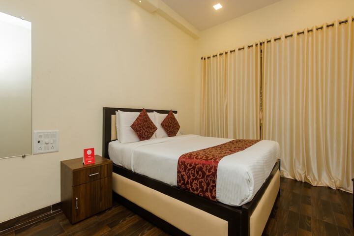 Room 14 of 22
