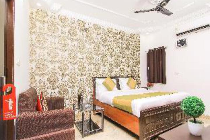 Room 15 of 20