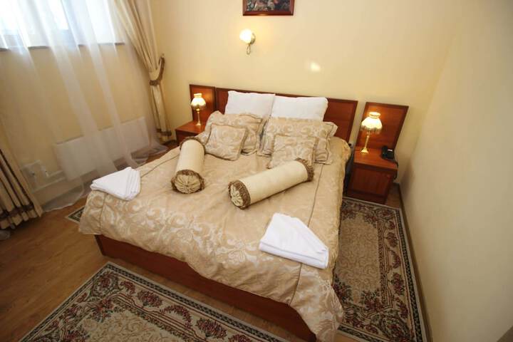 Room 30 of 87