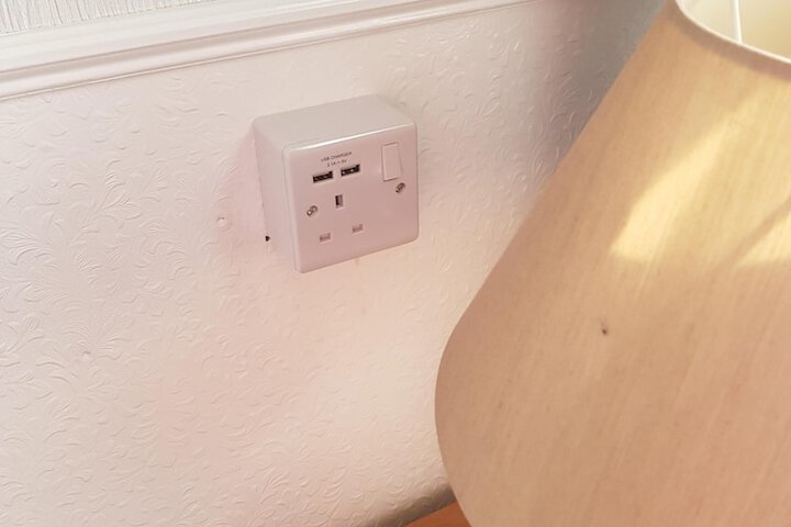Room 13 of 93