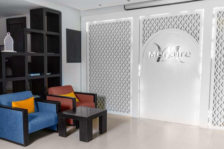 Guest Lobby
