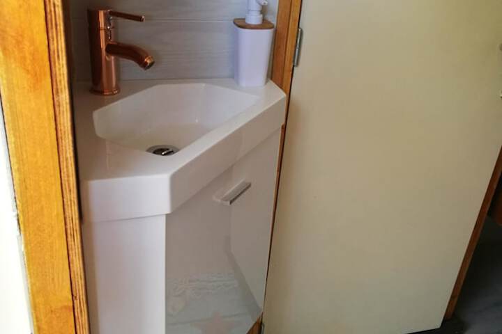 Room 4 of 26