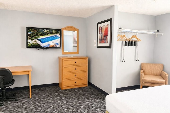 Room 12 of 41