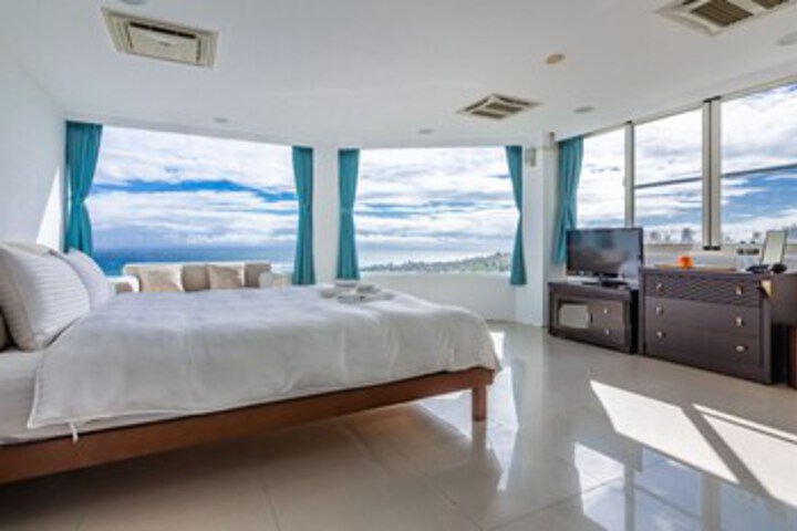 Room 50 of 87