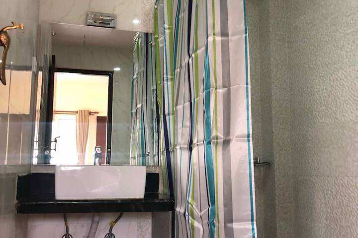 Room 43 of 51