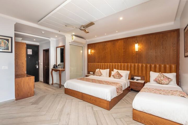 Room 13 of 47
