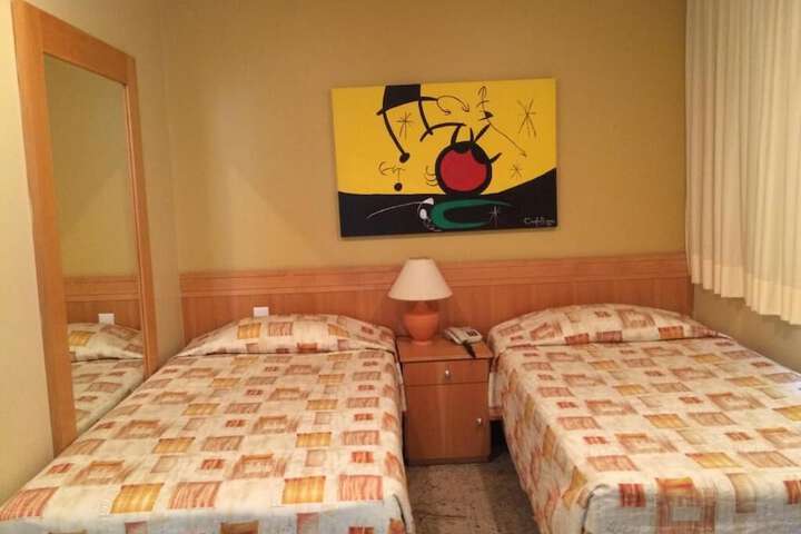 Room 17 of 47