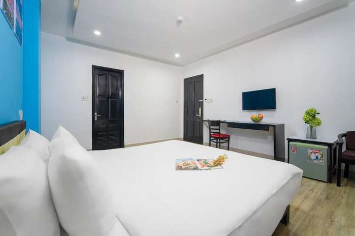 Room 16 of 51