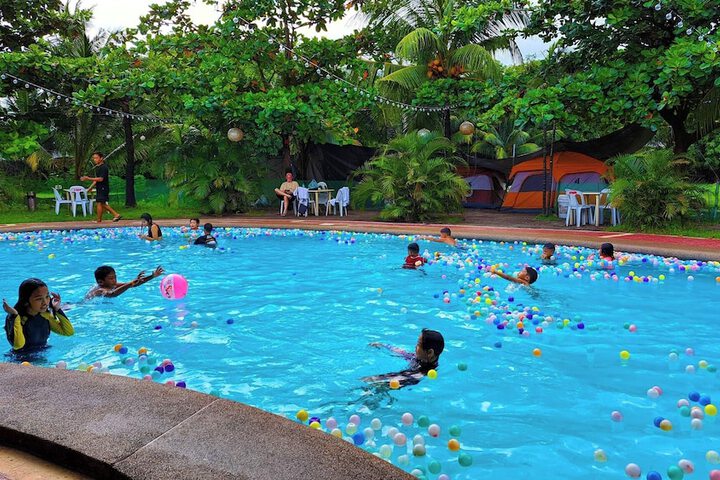Pool 95 of 199