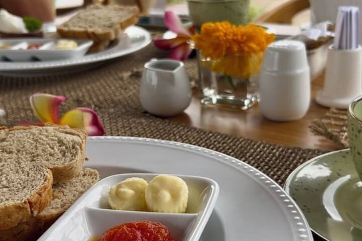 Breakfast/Coffee Service 11 of 19