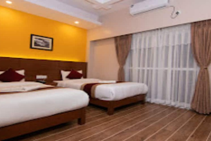 Room 3 of 9