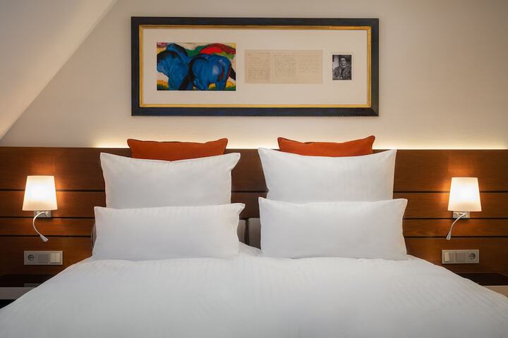 Room 5 of 40