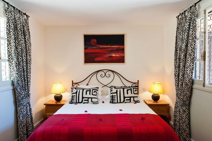 Room 3 of 60
