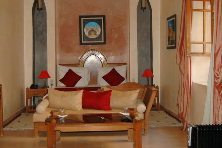 Room 16 of 37