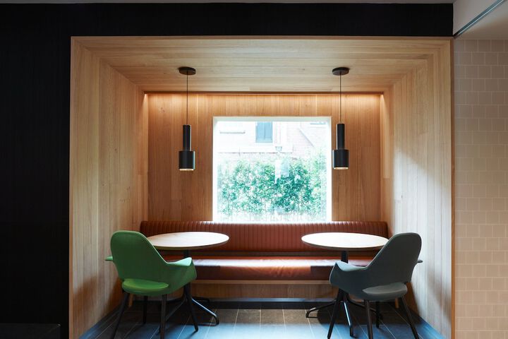 Room 14 of 37
