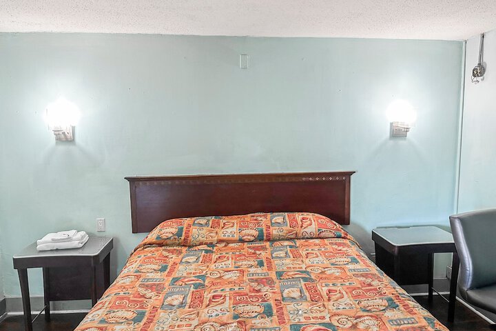 Room 22 of 110