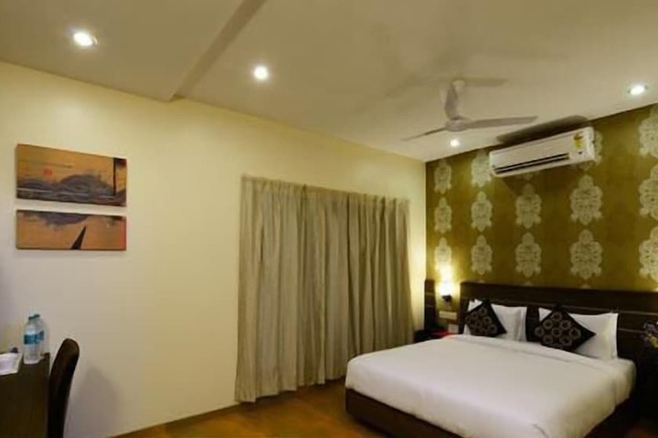 Room 6 of 45