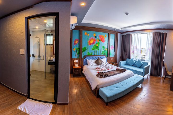 Room 11 of 39