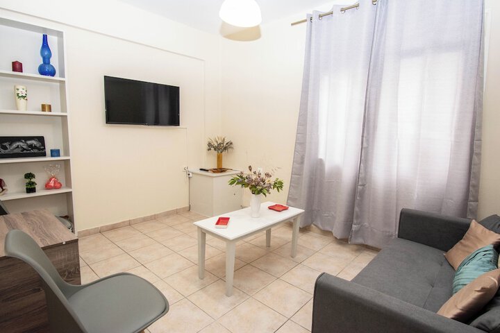 Room 8 of 14