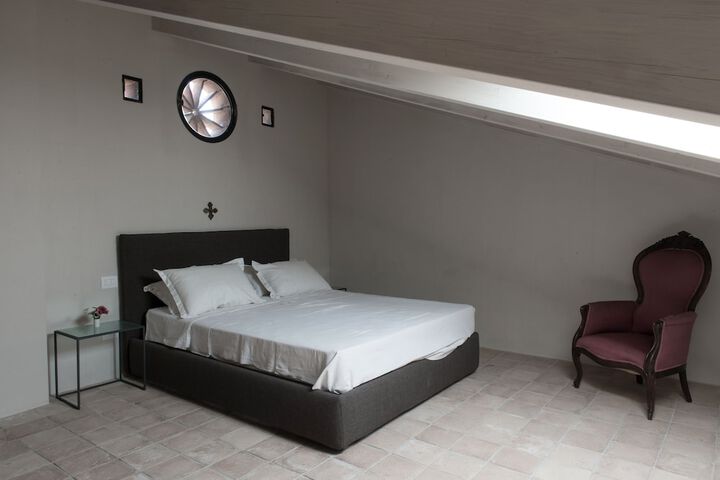 Room 11 of 60
