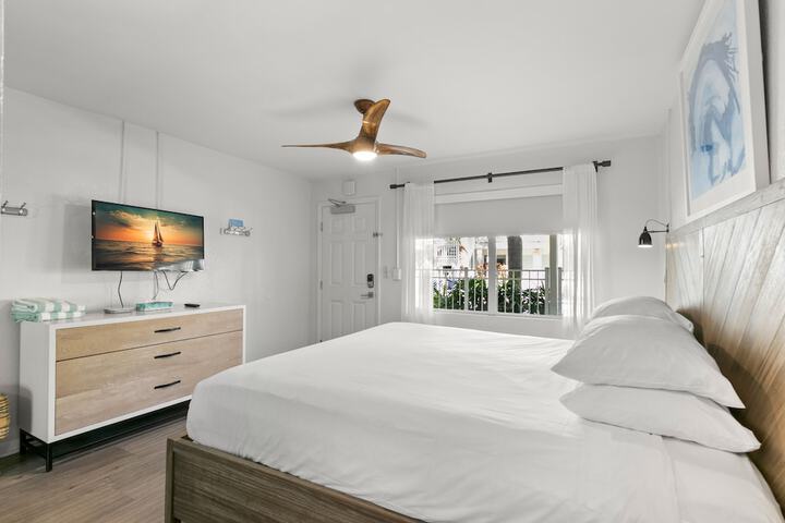 Room 48 of 75
