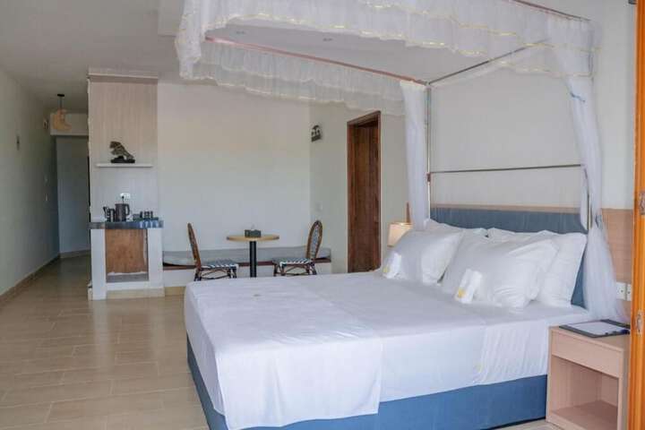 Room 3 of 50