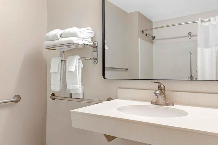 Clean Restrooms