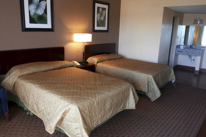 Room 7 of 38