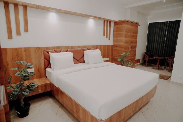 Room 16 of 94