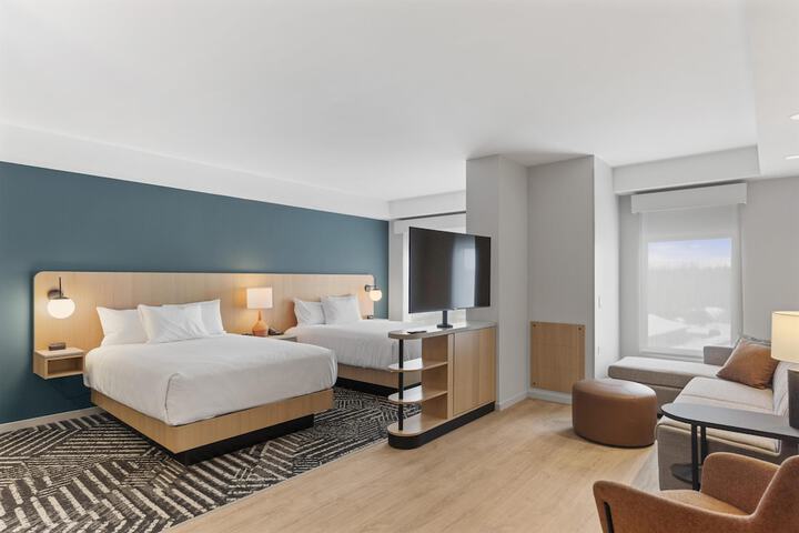 Room 53 of 103