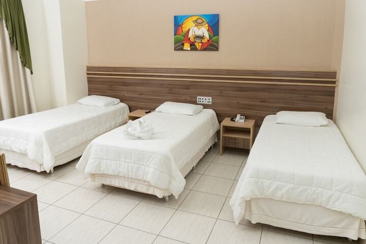 Room 12 of 39
