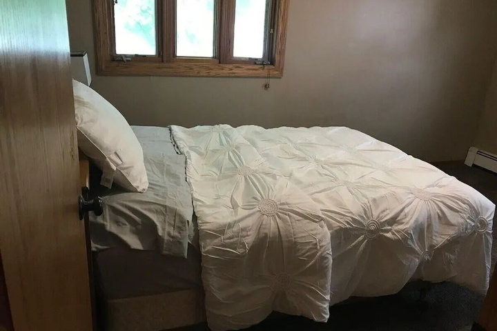 Room 4 of 15